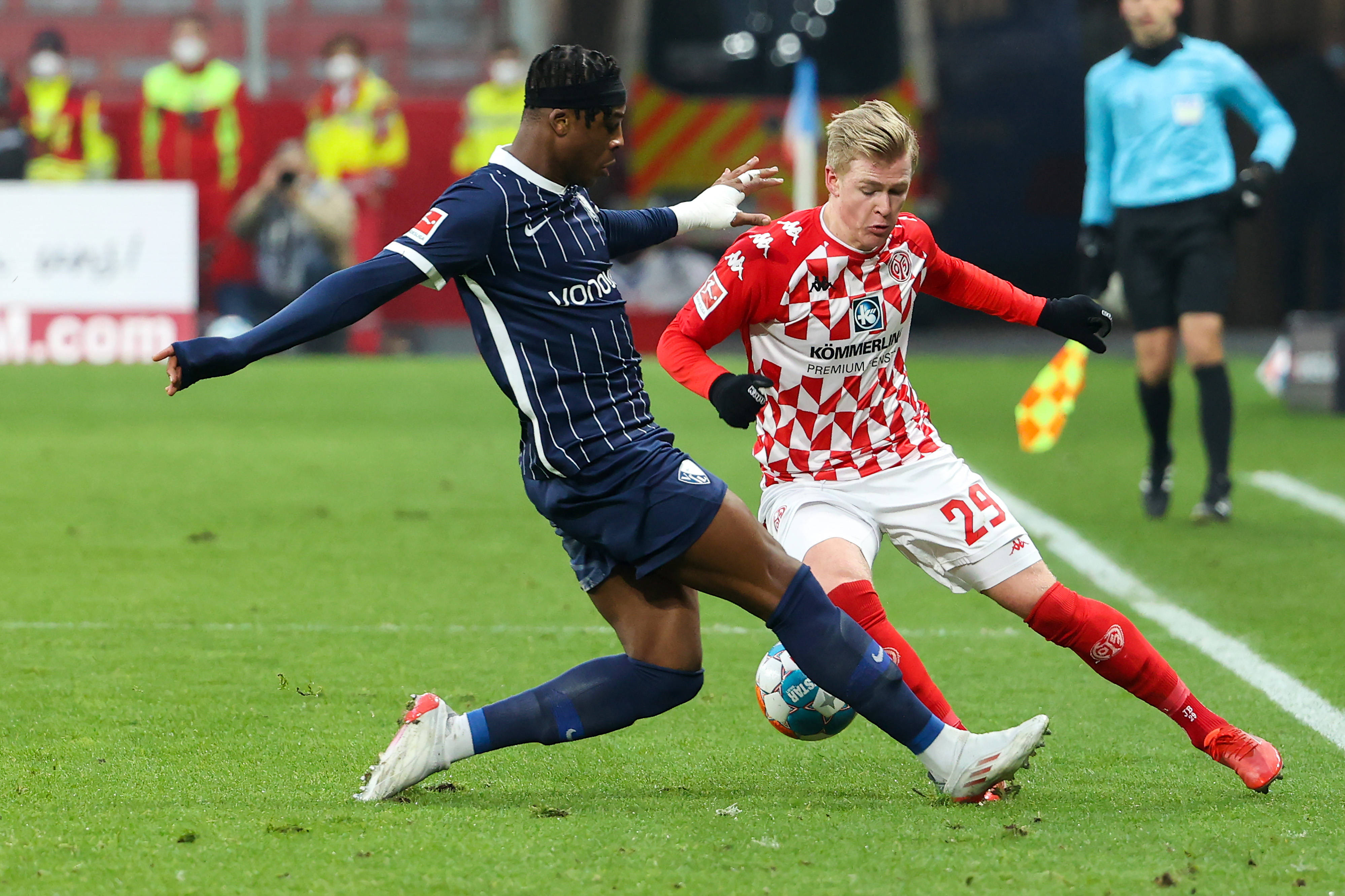 包含美因茨客场失利,德甲保级前景堪忧的词条 包含美因茨客场失利,德甲保级前景堪忧的词条