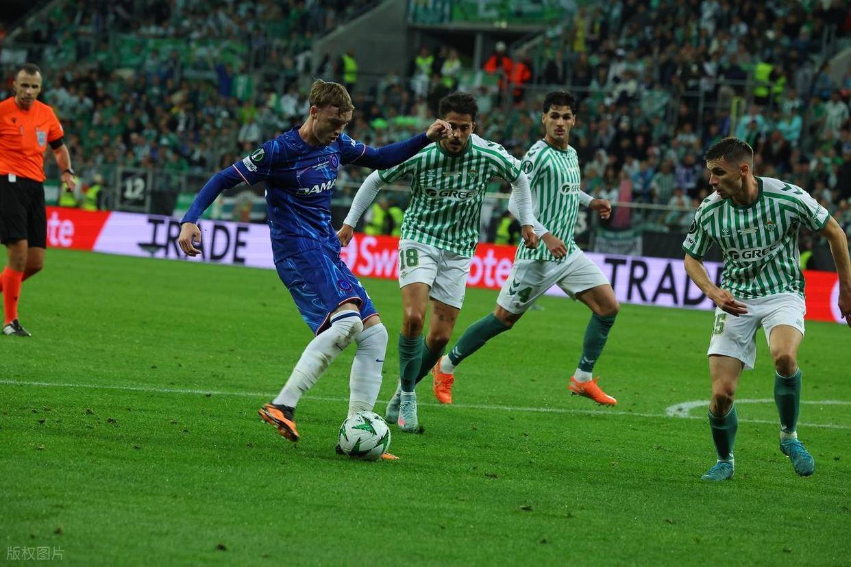 替补球员爆发助球队逆转胜利 替补球员爆发助球队逆转胜利