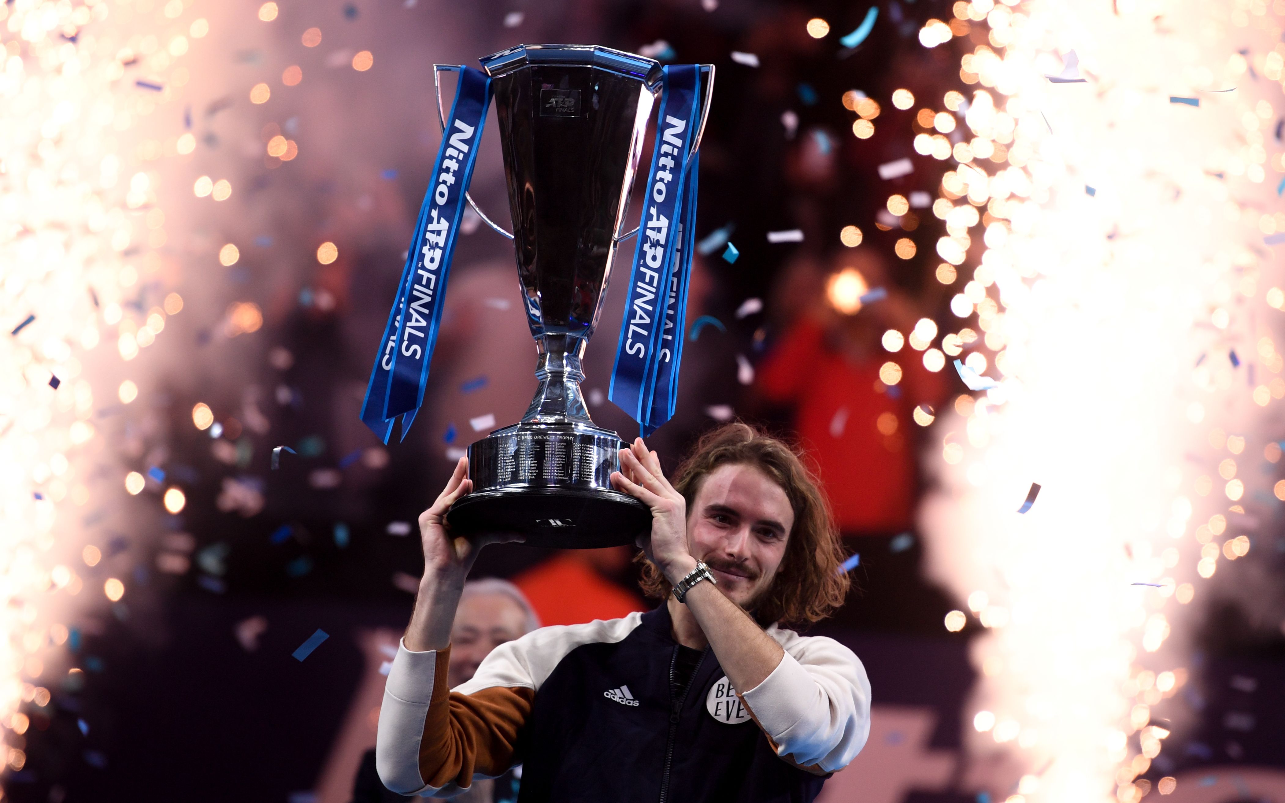 爱游戏大厅-关于法国网球队轻取英国网球队，西西帕斯统治全场的信息