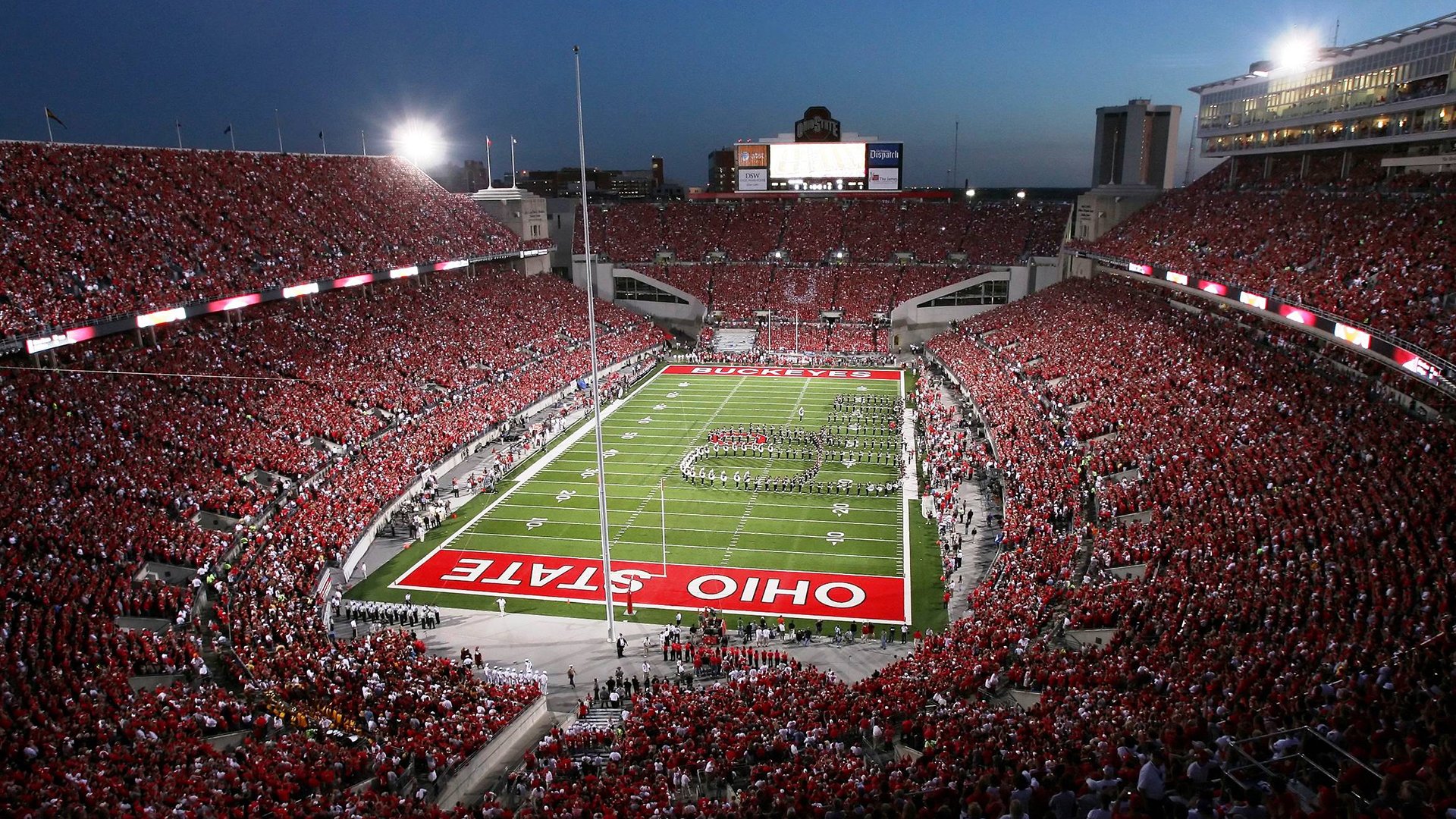 F1新赛季揭幕战点燃速度狂潮，利物浦欧战踏平乌克兰显王者风范